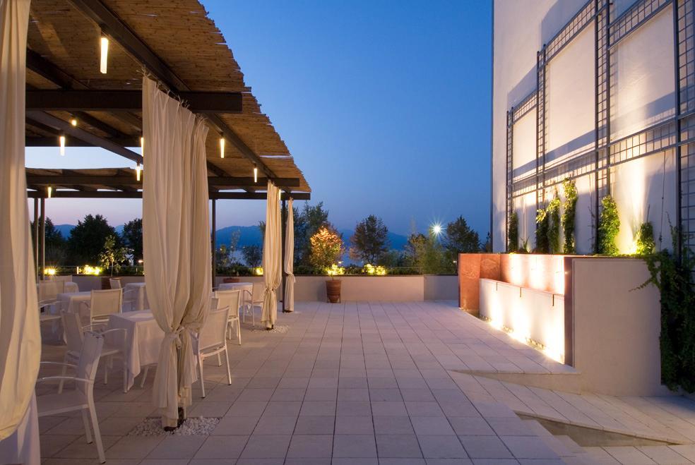 Hotel Acquaviva Del Garda เดเซนซาโนเดลการ์ดา ภายนอก รูปภาพ